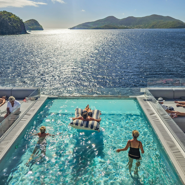 Caribbean Emerald Sakara pool